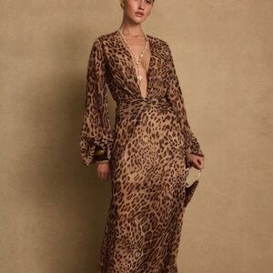 12th Tribe Karmen Leopard Plunge Long Sleeve Maxi Dress Size SS